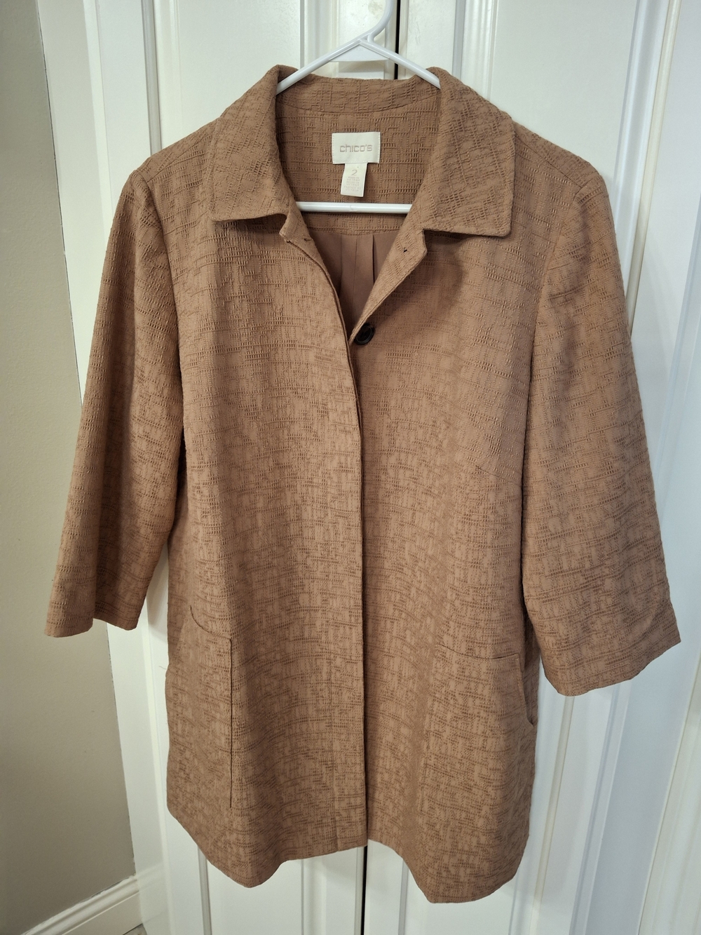 Chico's Size 2 Textured Camel/Tan Coat